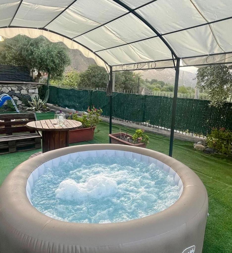 פרנקווילה די סיציליה Casa Vacanze A Rava מראה חיצוני תמונה