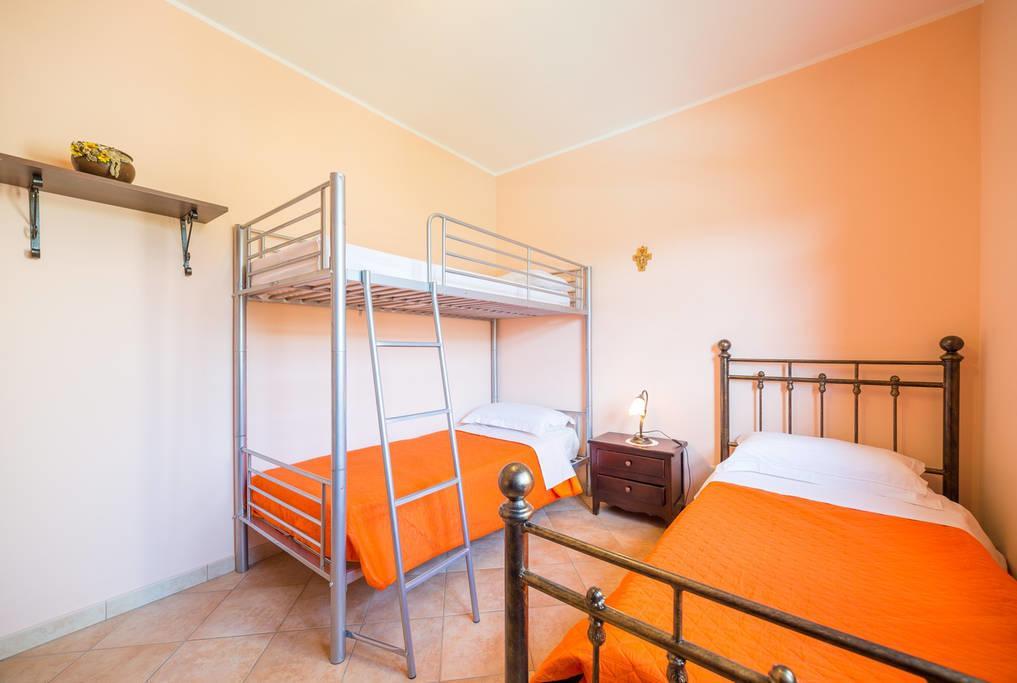 פרנקווילה די סיציליה Casa Vacanze A Rava מראה חיצוני תמונה